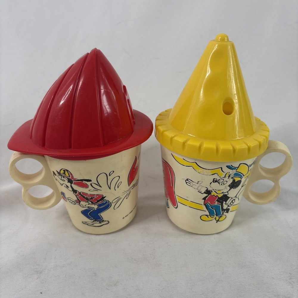 Vtg Disney Eagle Brand Set Of 2 Kids Drinking Cups w/Finger Holes Mickey No 4&6